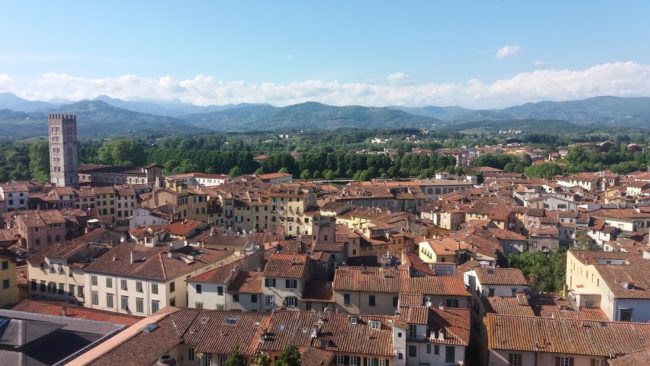 Lucca-2BTorre-2BGuinigi.jpg
