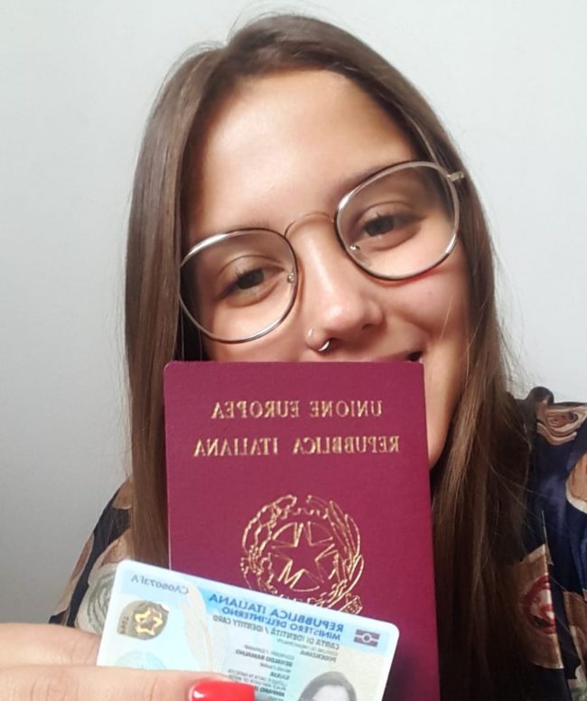 Giulia e Passaporte